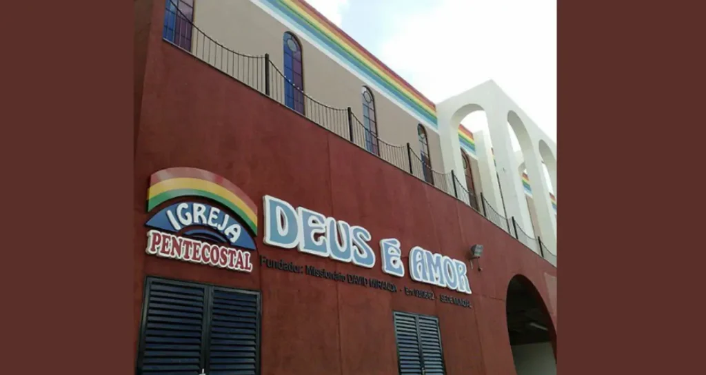 Igreja Deus é Amor Descubra a Verdadeira História e os Mistérios por Trás da Doutrina Rígida